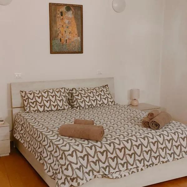 Appartamento turistico I portici, Hotel in LʼAquila