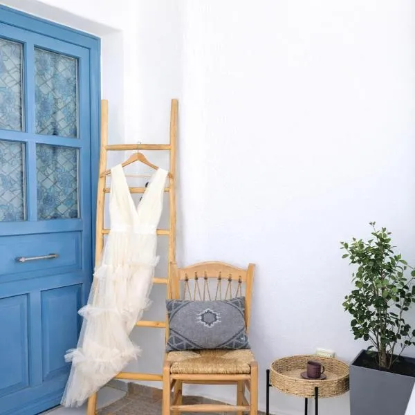 YouGa Nest, hotel em Vívlos