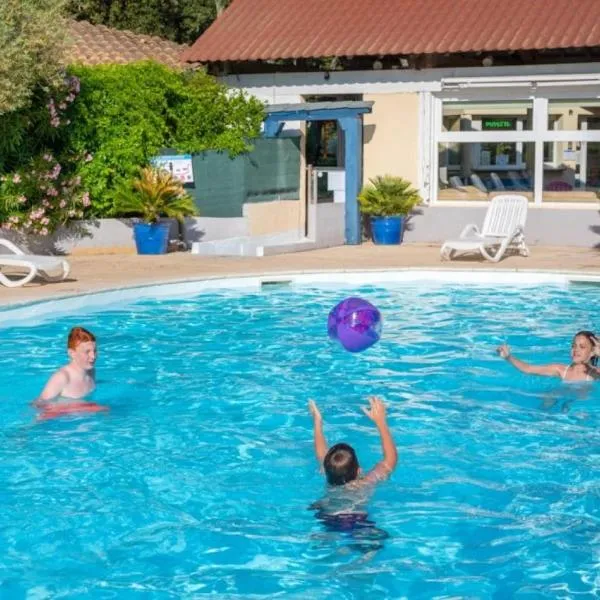 ZEcamping 3 étoiles familial dog friendly piscine et soirées animées, hotell sihtkohas Sussargues
