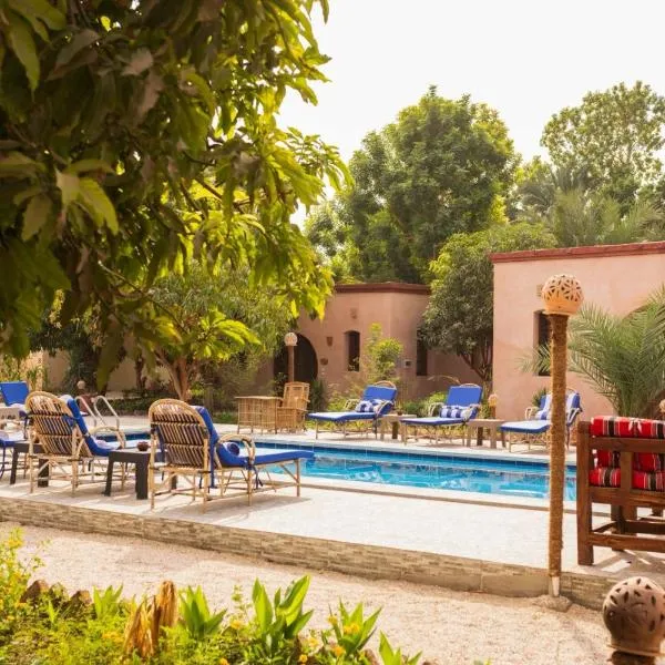 El Juneina Villas، فندق في الأقصر