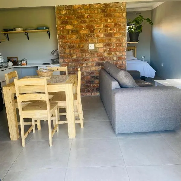 Pule's Home & Studio Apartments, hotel v destinácii Maseru