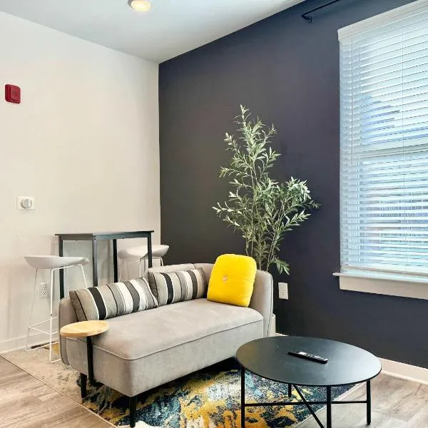 Luxury 2B2B Penthouse with Balcony Downtown 542Blvd, hotel i Atlanta