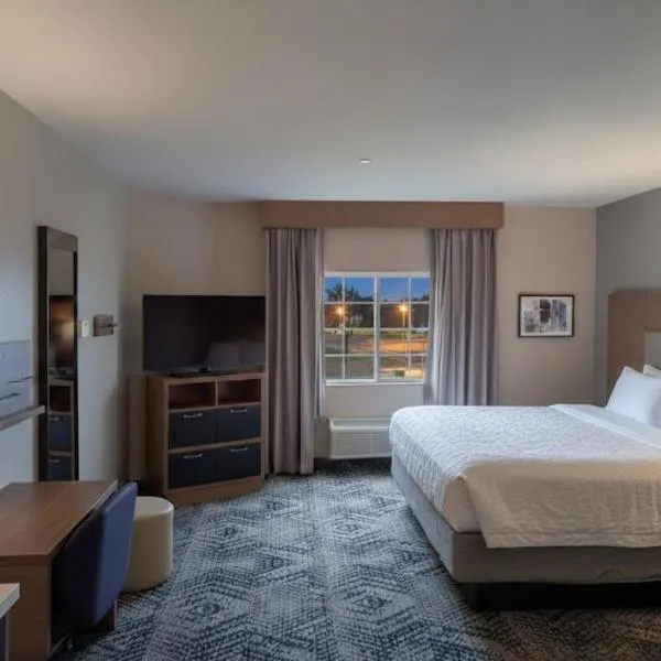 Candlewood Suites Avondale-New Orleans by IHG、エイボンデールのホテル