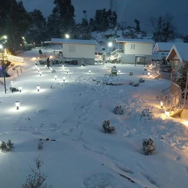 The Grand View Resort Buranskhanda Dhanaulti, hotel v destinaci Dhanaulti