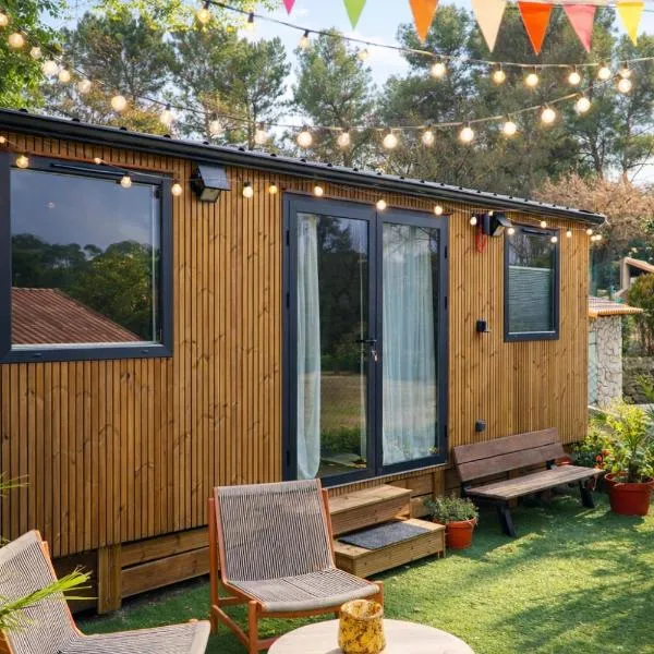 Tiny house - Bouc-Bel-Air, hotel di Bouc-Bel-Air