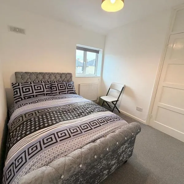 Precious House 5, hotel a Leicester