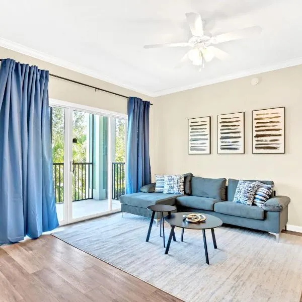 2BR Condo - Pool & Games - Near Disney，奧蘭多的飯店