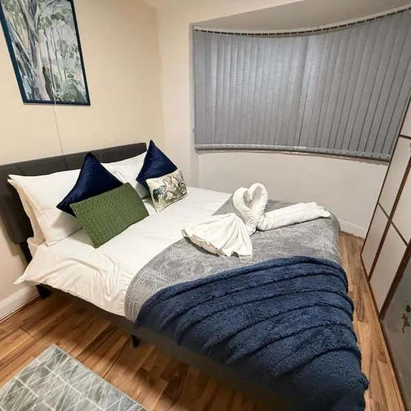 New 3bed Netflix Sleeps6 Family Contractors, khách sạn ở Birmingham