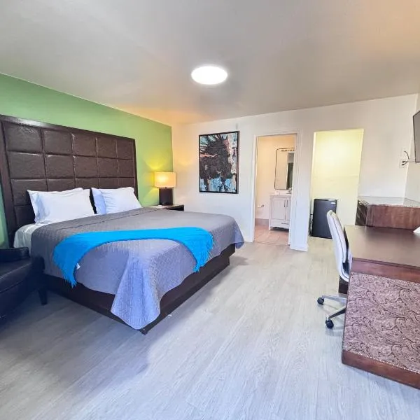 코로나에 위치한 호텔 The Crest Motel