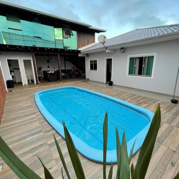 Casa alto padrão com piscina