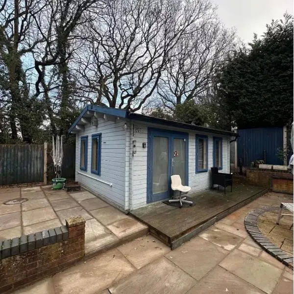 Stillwater Cabin Suite, hotel v destinaci Glascote