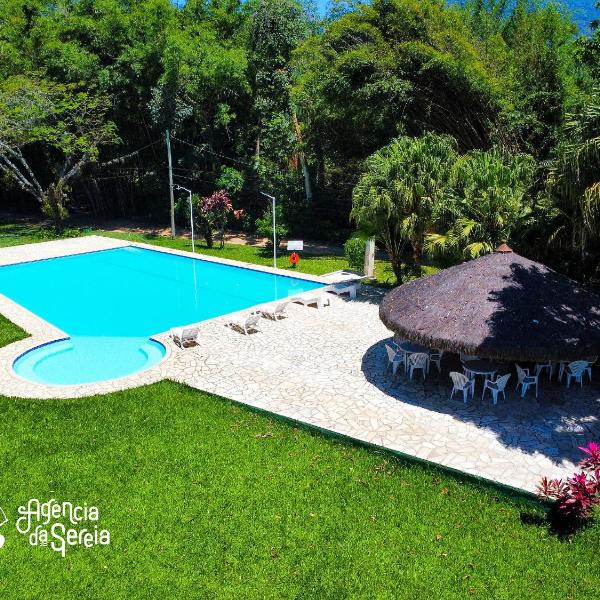 Casa Aconchegante com Piscina no Condomínio