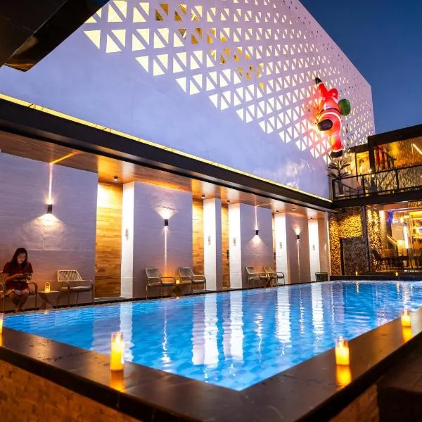 ไดมอนด์ โฮเทล, hotel u gradu Ban Krasang