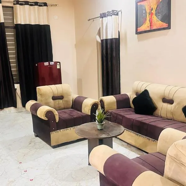 Sanskruti home stay, hotel di Rishīkesh