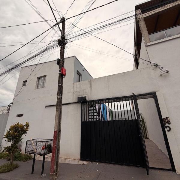 Duplex aconchegante 04 - Ar condicionado perto do Camaru, próximo ao UMC e Uberlândia Shopping - Foto 5