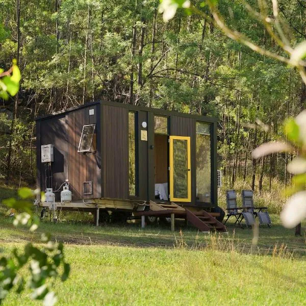 Wombat Hideaway by Tiny Away, hotel v mestu Laguna