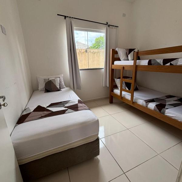 Casa completa em Matinhos aceita pets com Wi Fi, estacionamento e ótima localização - Foto 2