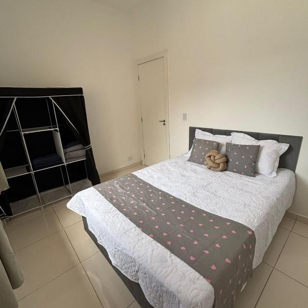 Casa completa em Matinhos aceita pets com Wi Fi, estacionamento e ótima localização