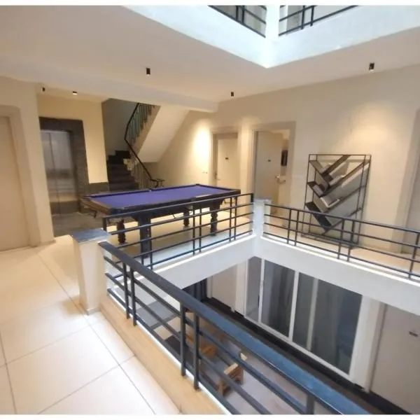 RJK Sector 49 Residency Near Huda Metro Station, hotel in Gurgaon