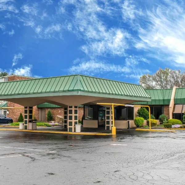 Quality Inn Hermitage South, hotel di Hermitage