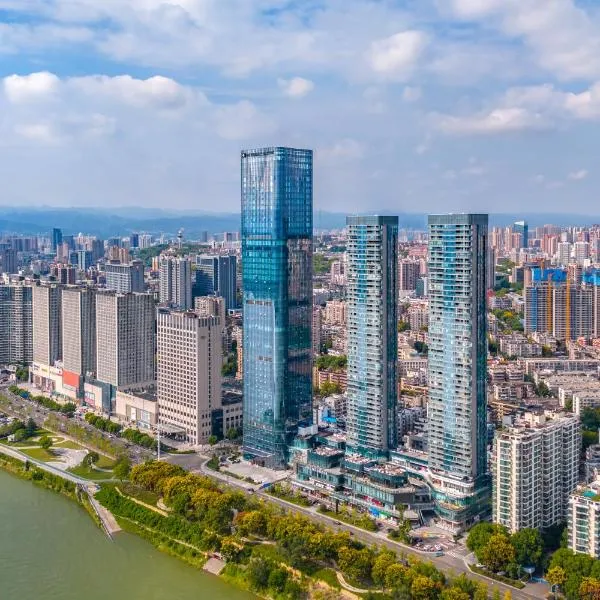 Wyndham Grand Yichang Riverside, Hotel in Yichang