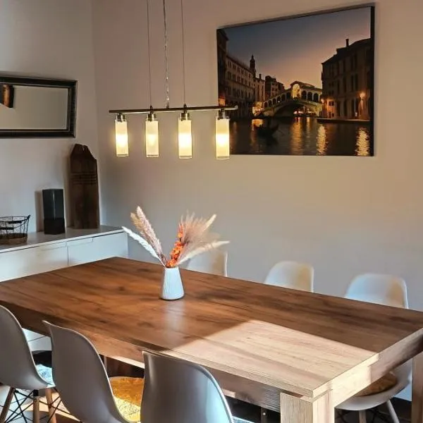 Ferienwohnung Am Brunnen und an der Fulda – hotel w mieście Gersfeld