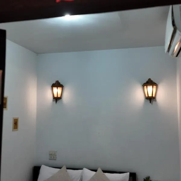 치앙마이에 위치한 호텔 Tulip hotel - Chiang Mai Old City Stay & Thai Massage