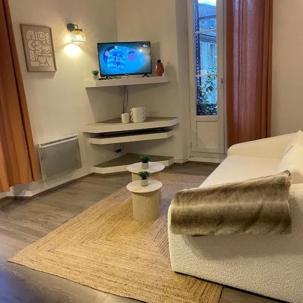 Appartement douillet au coeur de Fayence, хотел в Файенс