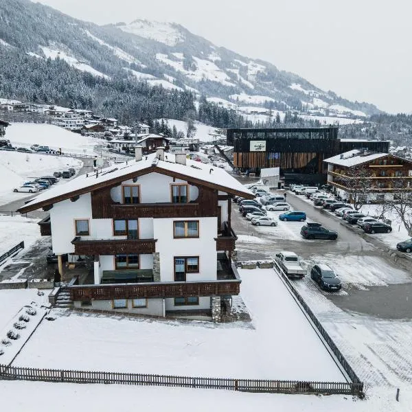 Appartement Susanna, hotel i Fügen