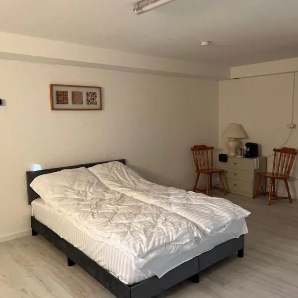 Ferienwohnung Fatlume No 1, готель у місті Бад-Гоннеф-ам-Райн