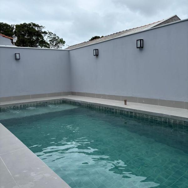 Casa com piscina praia do ervino