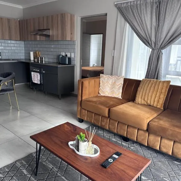 Secure 1 Bedroom Apartment in Midrand, Waterfall City - Lock Up and Go - Free WIFI and Parking - 9 Elizabeth Place, готель у місті Мідранд