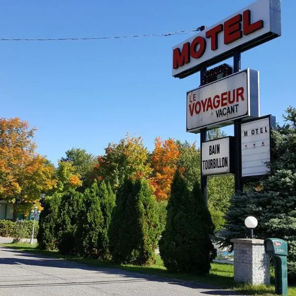 Motel Le Voyageur, hotel u gradu 'Saint-Jérôme'