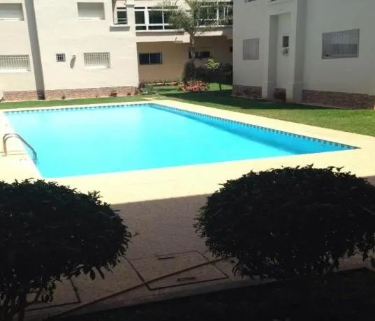 Residence Luxueuse avec 2 Piscines à Harhoura Temara proximité plages princesses & Sables d'Or, Hotel in El Harhoura
