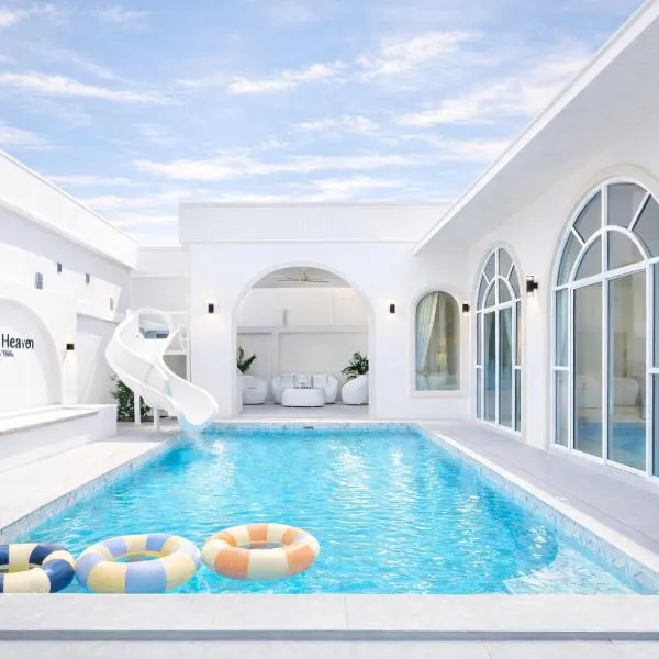 White Heaven Pool Villa Pattaya, hotel in Ban Huai Yai