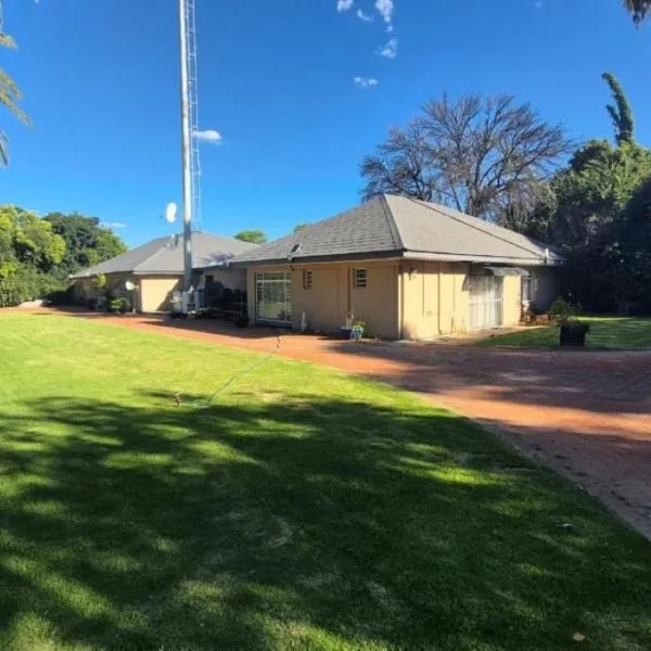 Silhouette Guesthouse, viešbutis mieste Velkomas