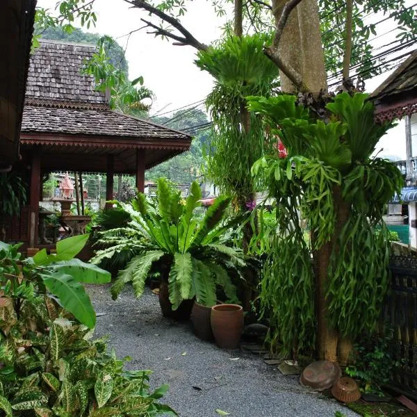 Phang-Nga Inn Guesthouse โรงแรมในบ่อแสน