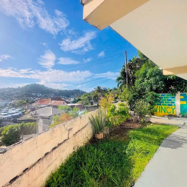 5 mins walk from Kingstown! - McKies Hill Suite #1 - Your Home Away from Home, hotel di Kingstown