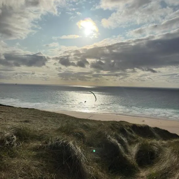 Perranporth Beach 3 Bed Holiday Home Cornwall., hotel u gradu 'Perranporth'