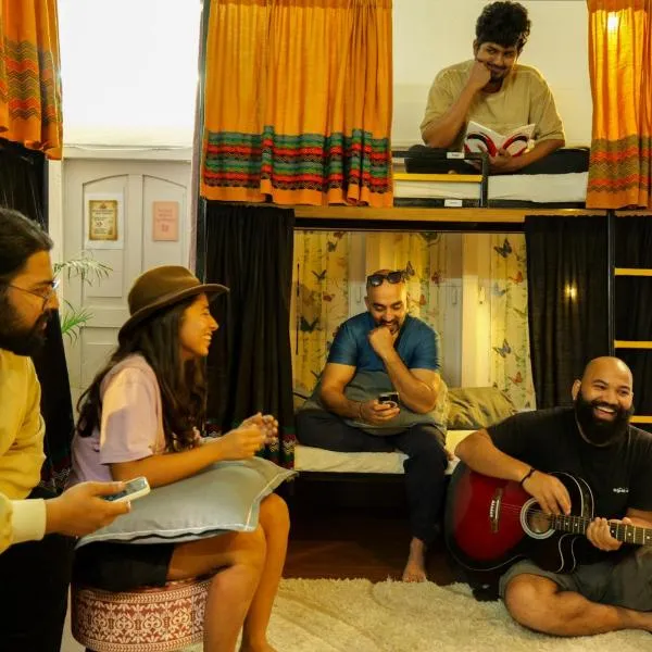 Ghotul - Backpackers Hostel & Homestay Guwahati, отель в городе Гувахати