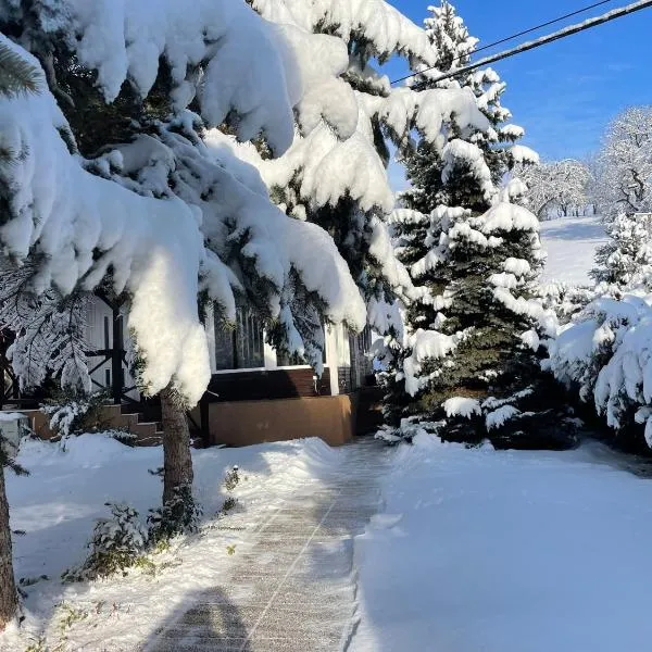 Lux Faház: Parád şehrinde bir otel