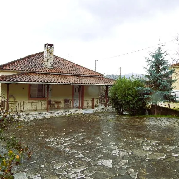 Khotoússa에 위치한 호텔 Menelais Guesthouse