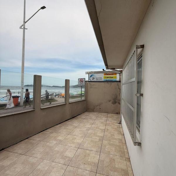 Casa frente Mar Praia de Bombas