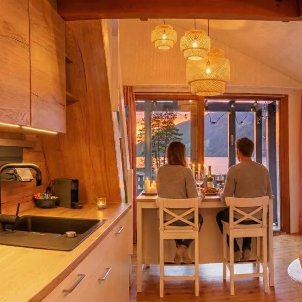 Sunsethüsli, מלון בDärligen