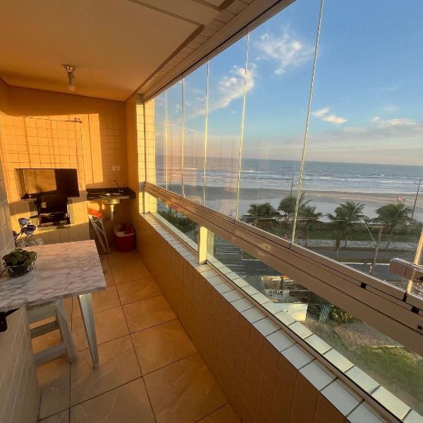 Vista Mar, 1 Dorm, Sacada Gourmet com churrasqueira, wi fi ,garagem, 6 hospedes, enfrente ao Mar - Foto 2