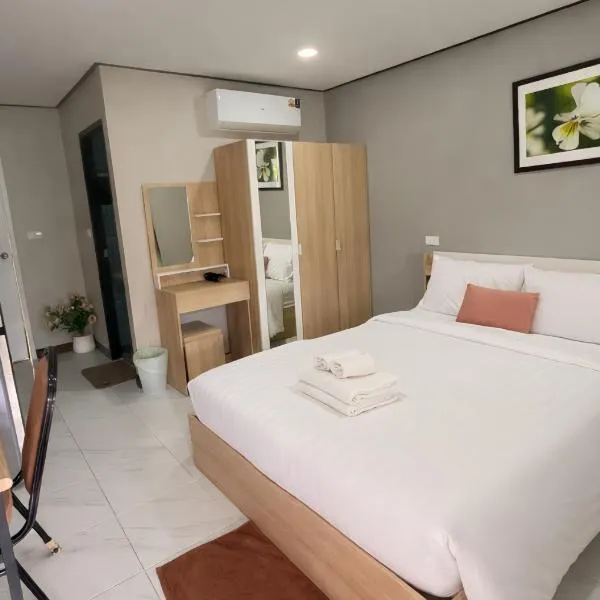 MBB House, hotel v mestu Thalang