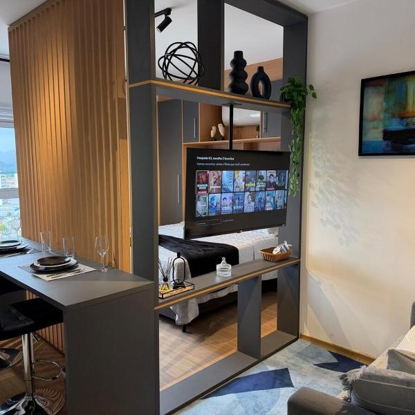 Studio 63 novo, luxuoso e completo com ar condicionado e cama Queen Size - Centro Mogi - Até 4 Pessoas - Foto 5