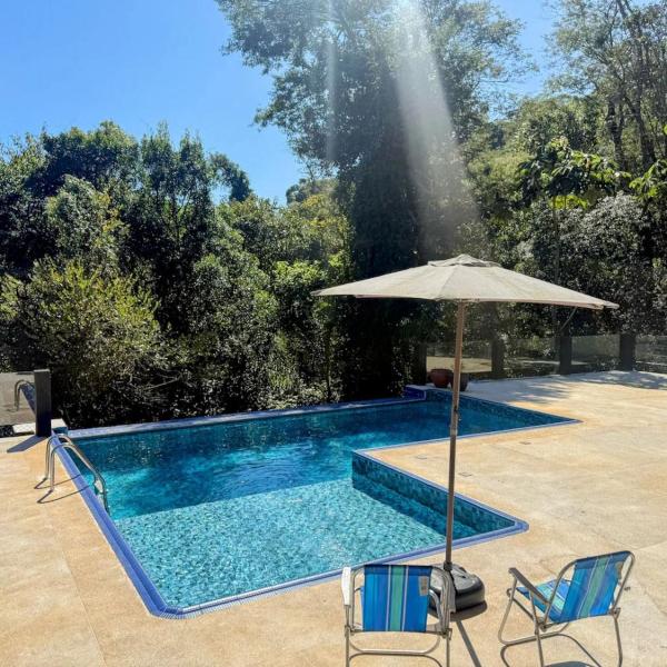 Suíte c/ Hidro, Lareira e Piscina - 20min SP