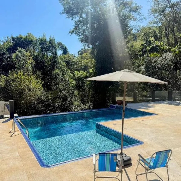 Suíte c/ Café, Hidro, Lareira e Piscina - 20min SP, Hotel in Mairiporã