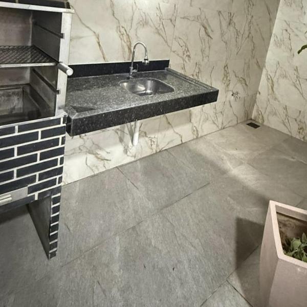 Casa com 3 suites com varanda perto da praia - comforto e Luxo - Foto 3